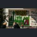 Filmwelt Verleihagentur: Tun & Lassen - Die Fassade der Fachklinik F42 in Berlin - Neuk&ouml;lln